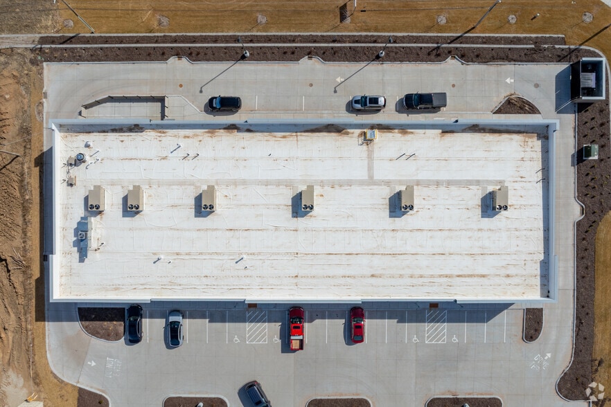 More Photos Of 8001 N 157th St, Bennington Storefront Retail Office For Lease