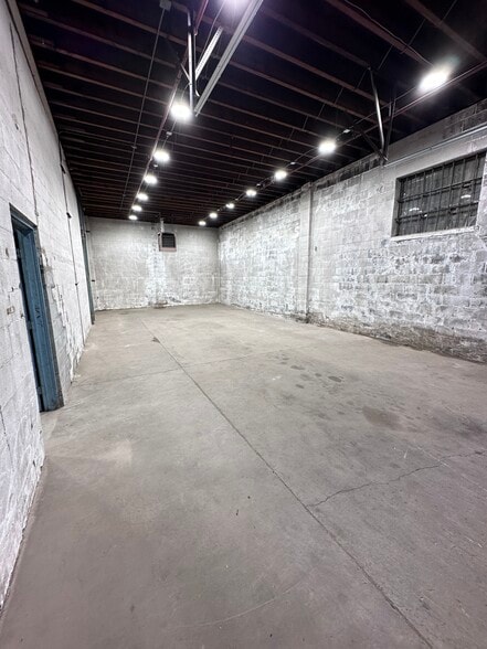 More Photos Of 180 Kingsland Rd, Clifton Unknown For Lease