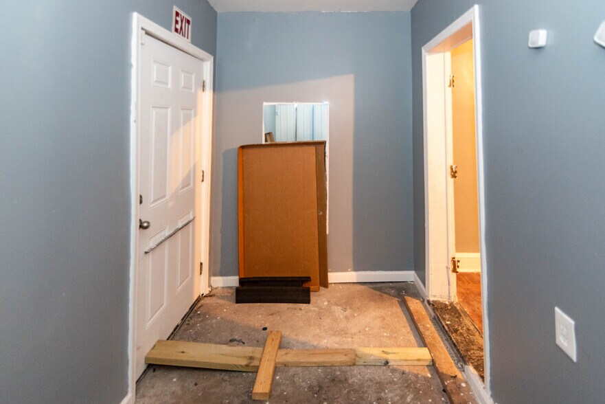 More Photos Of 3409 Greenmount Ave, Baltimore Storefront For Sale