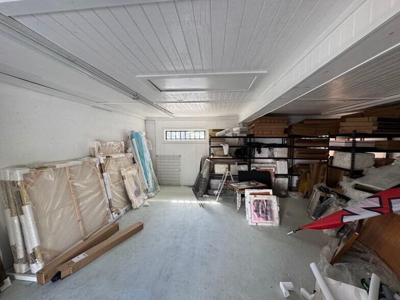 More Photos Of 1113 N 9th Ave, Pensacola Freestanding For Sale