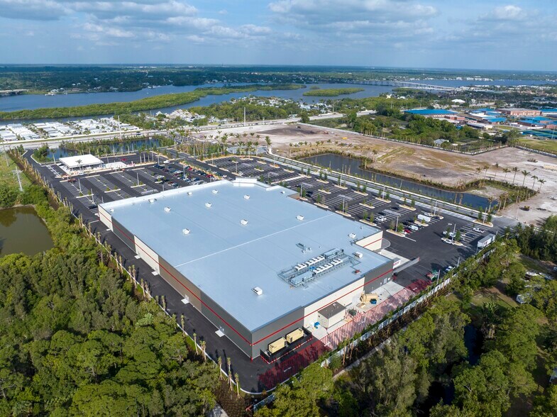 More Photos Of 3171 S Kanner Hwy, Stuart Unknown For Lease