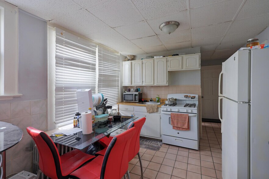 More Photos Of 150 Dayton St, Newark Multifamily For Sale