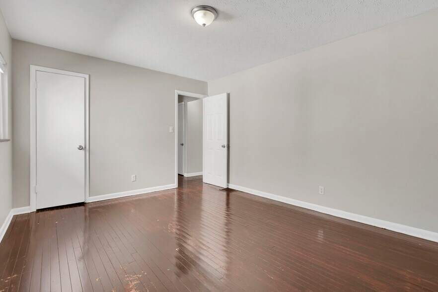 More Photos Of 1865-1867 Agler Rd, Columbus Multifamily For Sale