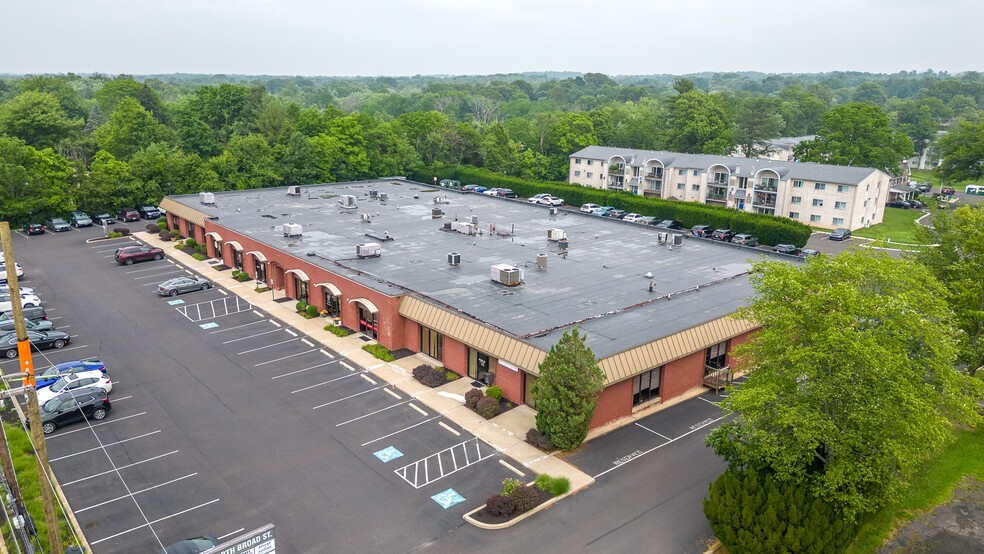 More Photos Of 2031 N Broad St, Lansdale Medical For Sale