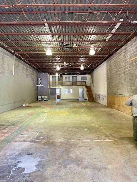 More Photos Of 2627 Evarts St NE, Washington Warehouse For Lease
