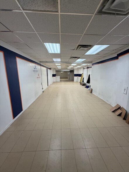 More Photos Of 2380 Coney Island Ave, Brooklyn Storefront Retail Residential For Lease