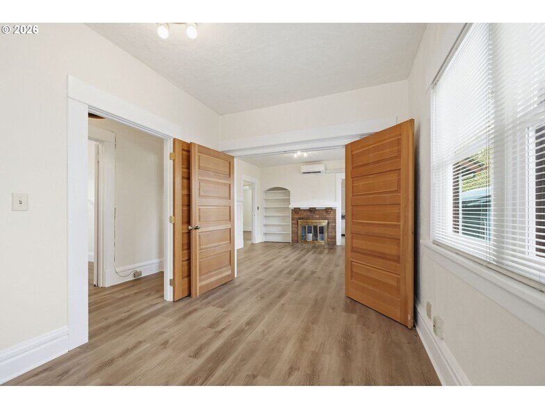 More Photos Of 245 W 13th Ave, Eugene Office For Sale