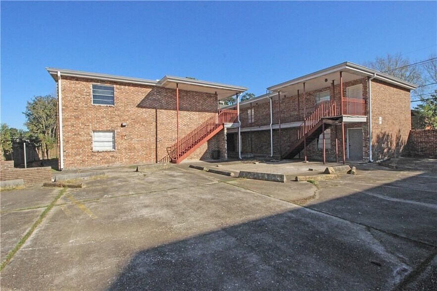 More Photos Of 828 Martin Behrman Ave, Metairie Apartments For Sale