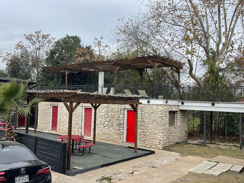 More Photos Of , Austin Multifamily For Sale