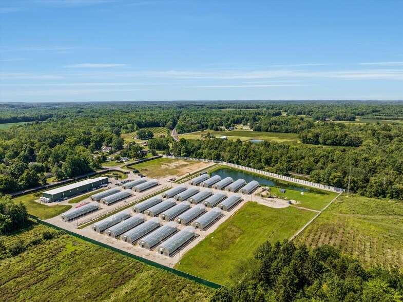 More Photos Of 186 W Howard St, Breedsville Warehouse For Sale