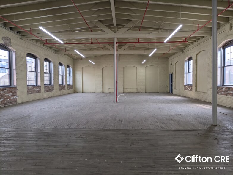 More Photos Of 72 Putnam St, Paterson Warehouse For Lease