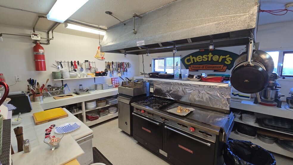 More Photos Of 1080 Stack Valley Rd, Cariboo Hotel For Sale