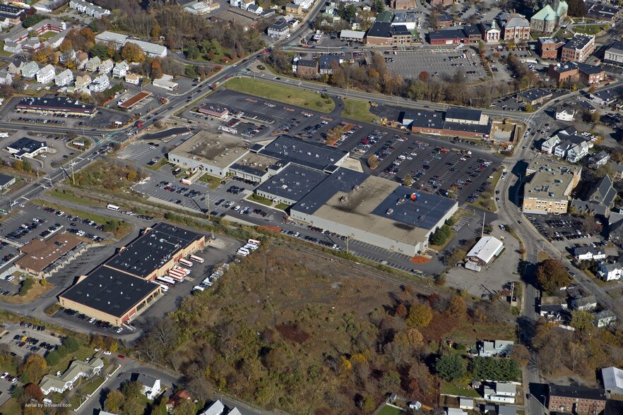 More Photos Of 1 Washington St, Taunton Unknown For Lease