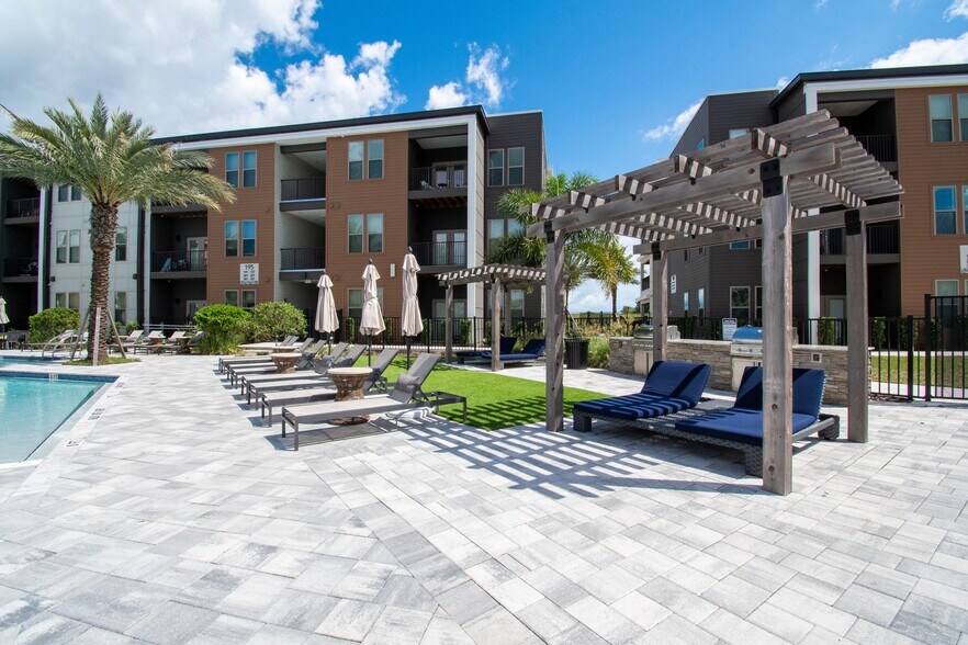 More Photos Of 234 E Mitchell Hammock Rd, Oviedo Apartments For Lease