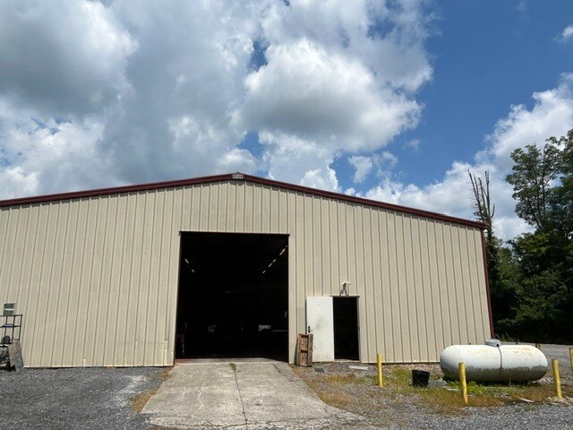 More Photos Of 3085 S Lee Hwy, Cleveland Warehouse For Lease