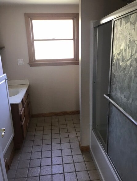 More Photos Of 306 Maple Creek Rd, Charleroi Auto Repair For Sale