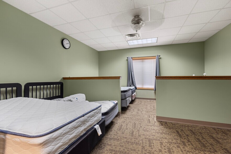 More Photos Of 5112 Forest Hills Ct, Loves Park Industrial For Sale