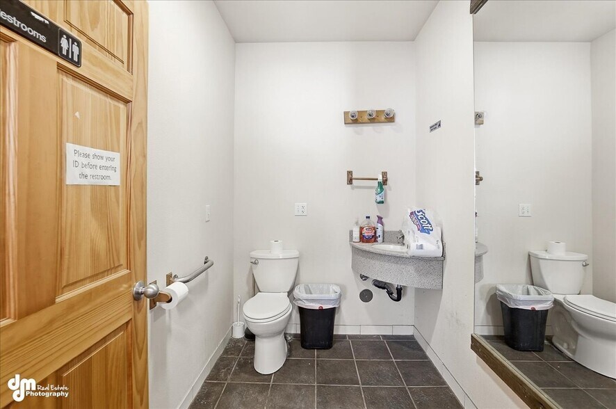 More Photos Of 32630 June Dr, Sterling Storefront For Sale