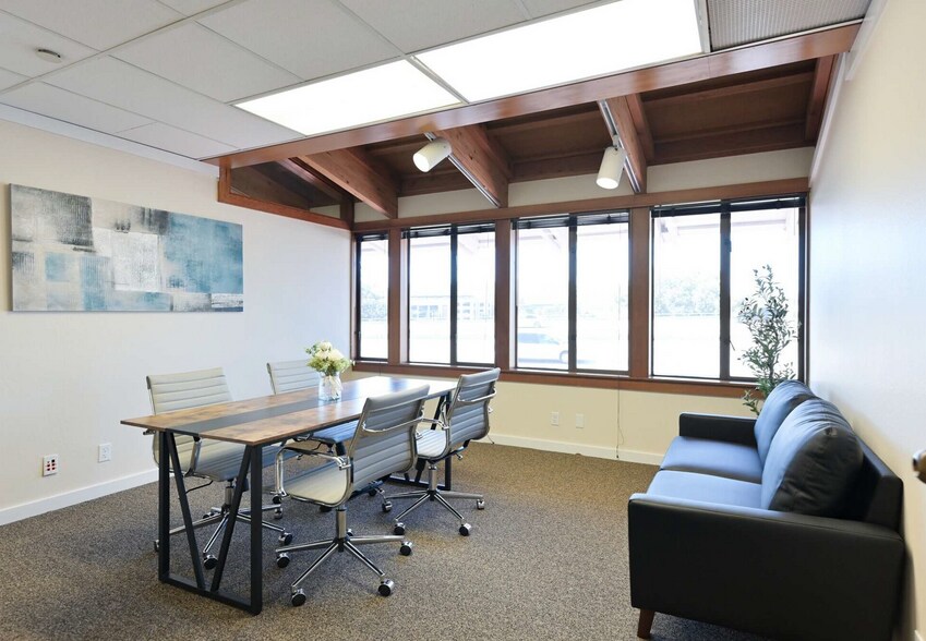 More Photos Of 851 Irwin St, San Rafael Office For Sale