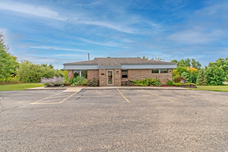 Primary Photo Of 7461 S State Rd, Goodrich Storefront Retail Office For Sale