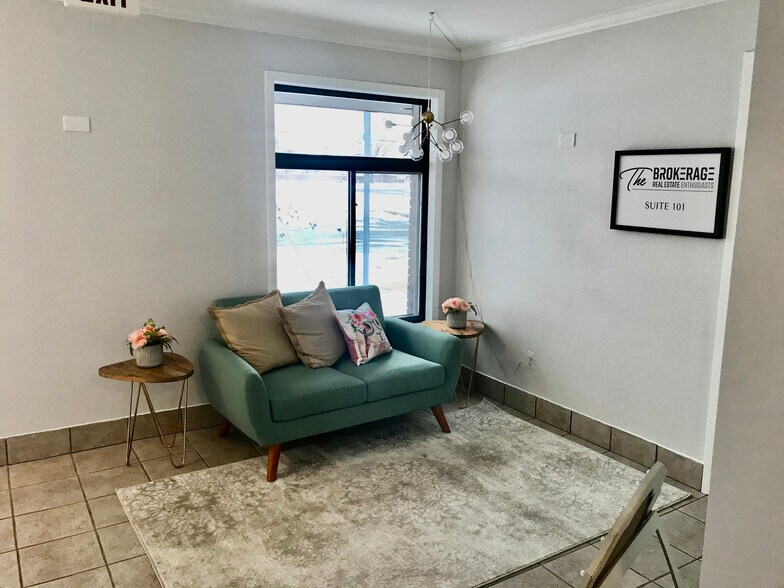 More Photos Of 9459 Lapeer Rd, Davison Office For Sale