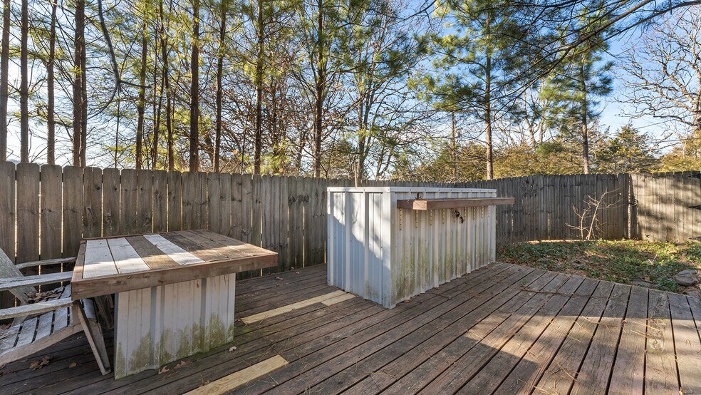 More Photos Of 1320 E Pump Station Rd, Fayetteville Light Manufacturing For Sale