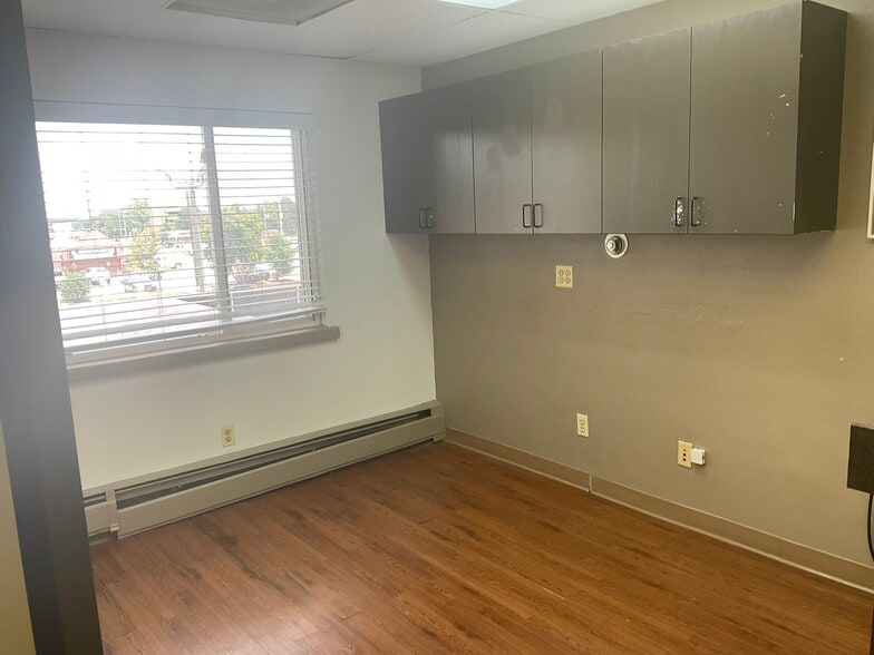 More Photos Of 4045 N Wadsworth Blvd, Wheat Ridge Office For Sale