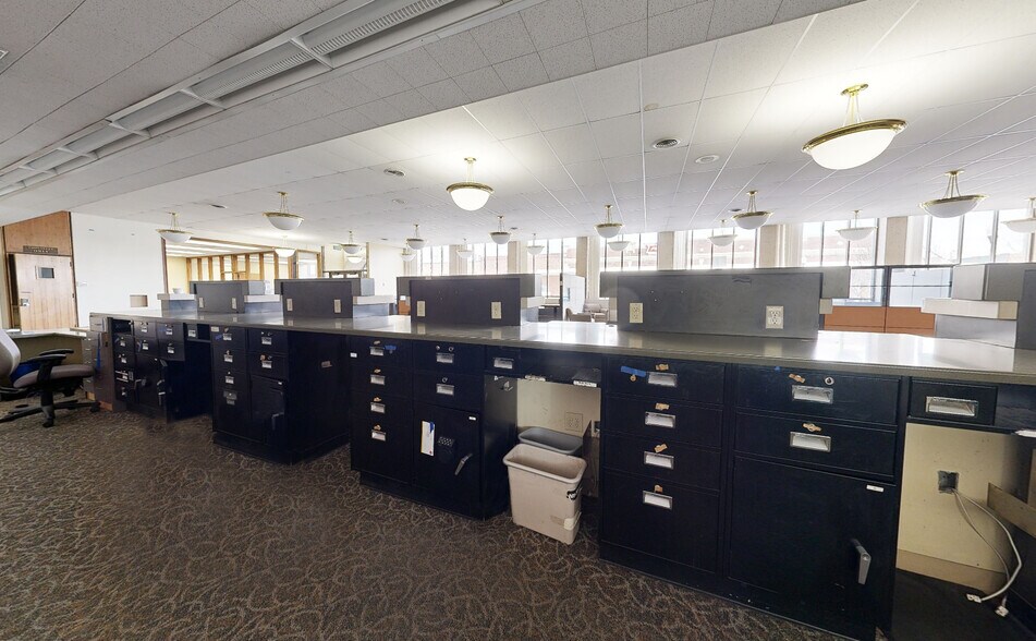 More Photos Of 320 A St, Idaho Falls Bank For Lease