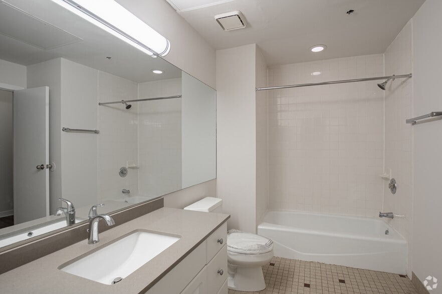 More Photos Of 303 Vine St, Philadelphia Apartments For Lease