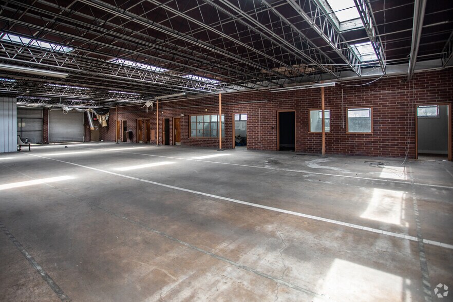 More Photos Of 925 N Ocean St, Jacksonville Manufacturing For Sale