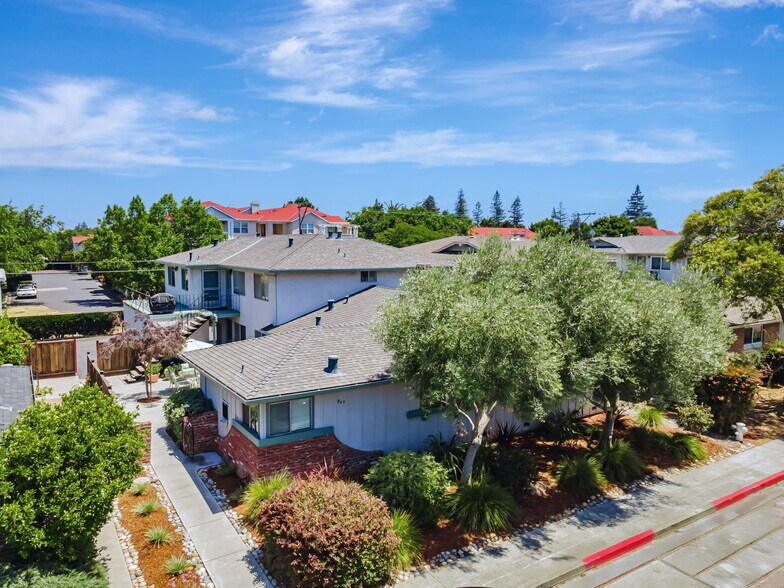 Primary Photo Of 869 Bing Dr, Santa Clara Apartments For Sale