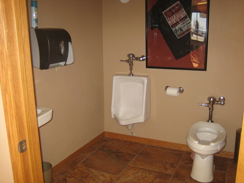 More Photos Of 21507 S Highway 69, Afton Industrial For Sale