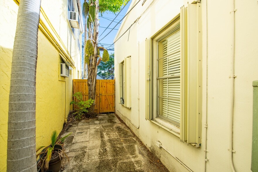 More Photos Of 604 Whitehead St, Key West Medical For Sale
