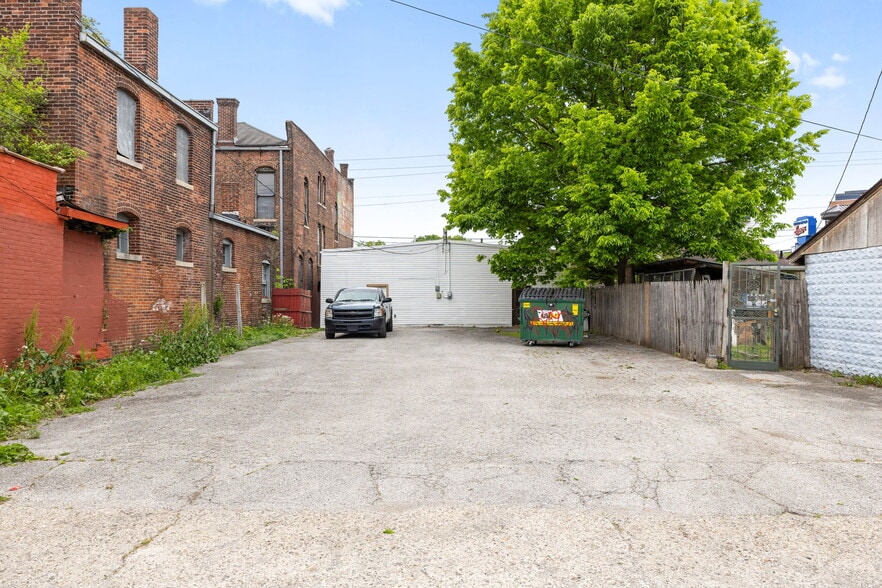 More Photos Of 1012 Virginia Ave, Indianapolis Storefront For Sale