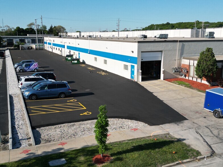 More Photos Of 11331 W Rogers St, West Allis Warehouse For Lease