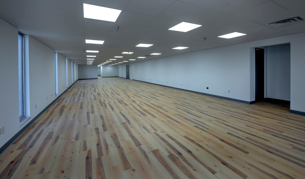 More Photos Of 1700 Overhead Bridge Rd NE, Cleveland Warehouse For Sale