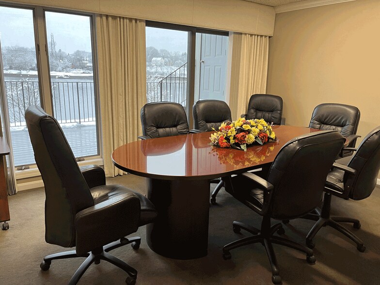 More Photos Of 500 Market St, Portsmouth Office For Lease