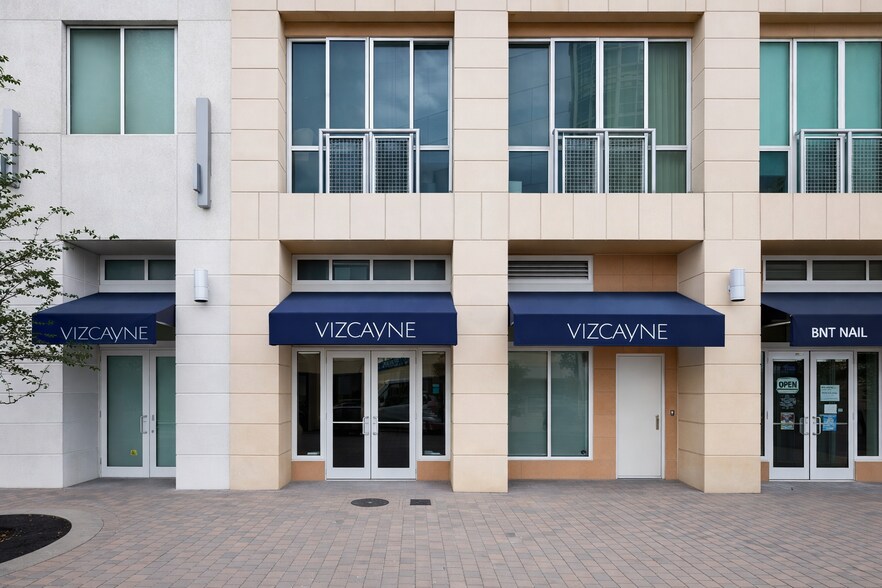 More Photos Of 248 Biscayne Blvd, Miami Apartments For Lease