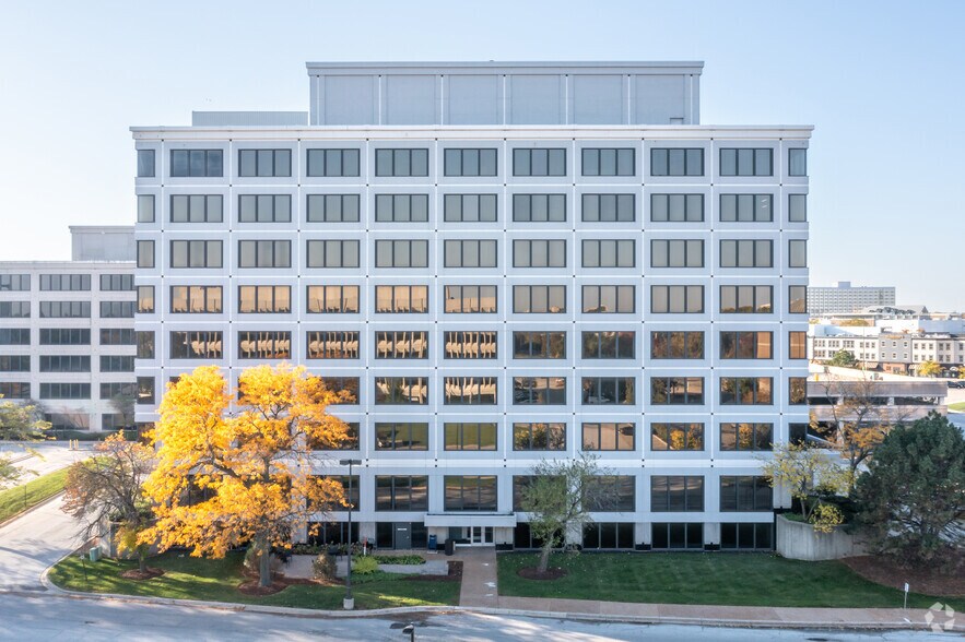Primary Photo Of 2-564 Oakbrook Ctr, Oak Brook Unknown For Lease