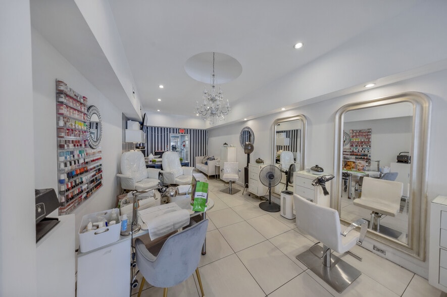 More Photos Of 9517-9523 Harding Ave, Surfside Storefront For Lease