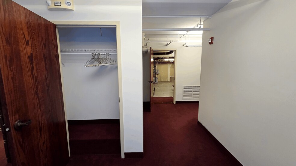 More Photos Of 822 Olive St, Saint Louis Office For Lease