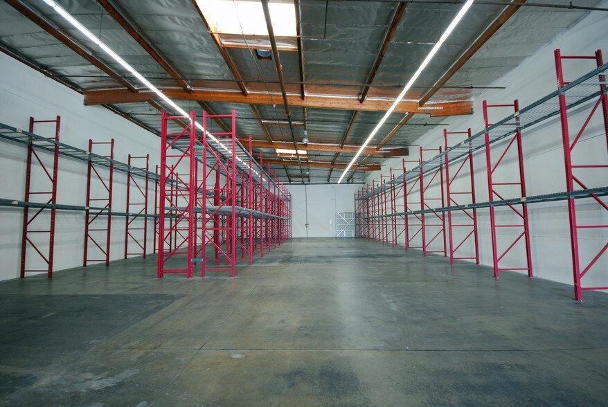 More Photos Of 1771-1837 E 46th St, Los Angeles Warehouse For Lease