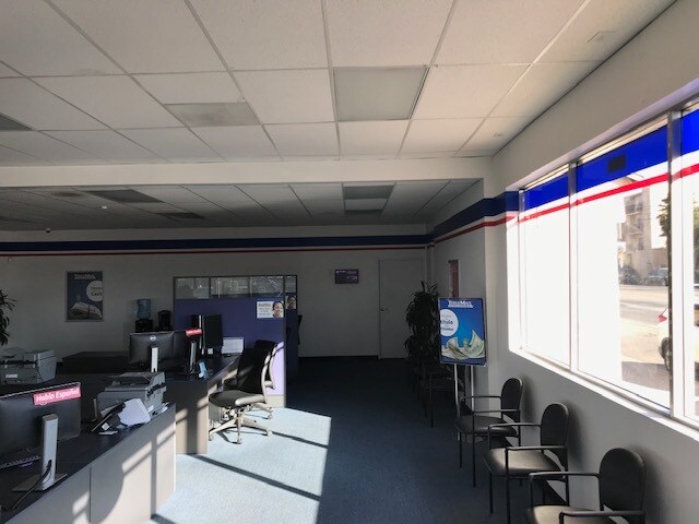 More Photos Of 12101 Saticoy St, North Hollywood Unknown For Lease
