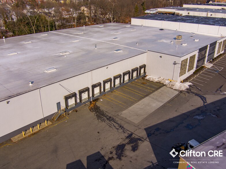 More Photos Of 50 Camptown Rd, Maplewood Warehouse For Lease