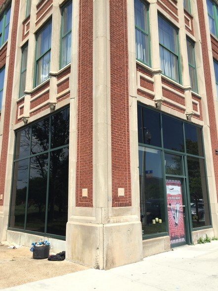 More Photos Of 2950 W Chicago Ave, Chicago Loft Creative Space For Lease