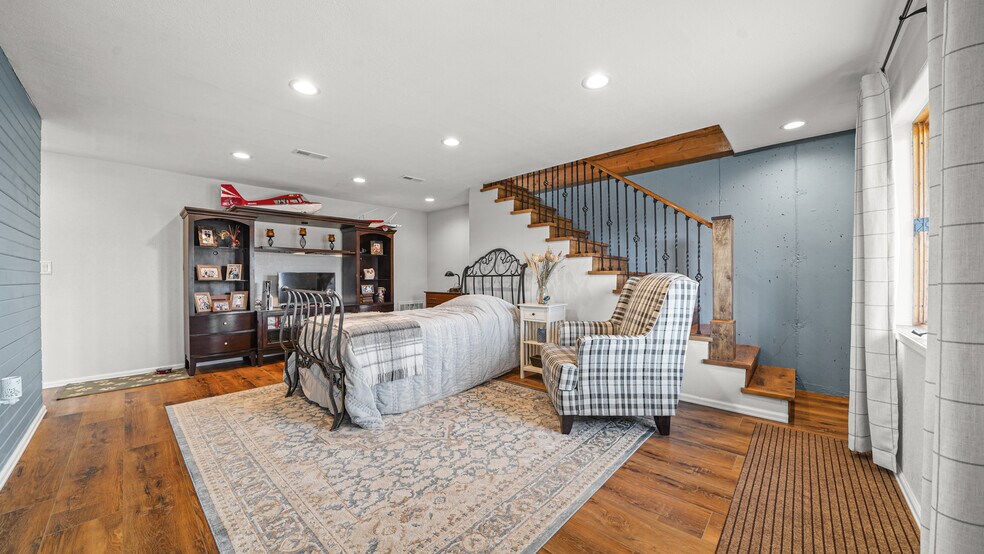 More Photos Of 41 County Road 9, Meeker Specialty For Sale