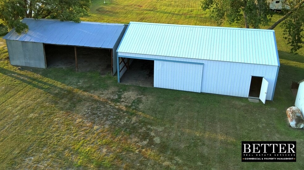 More Photos Of 408 Strickler St, Waco Flex For Sale