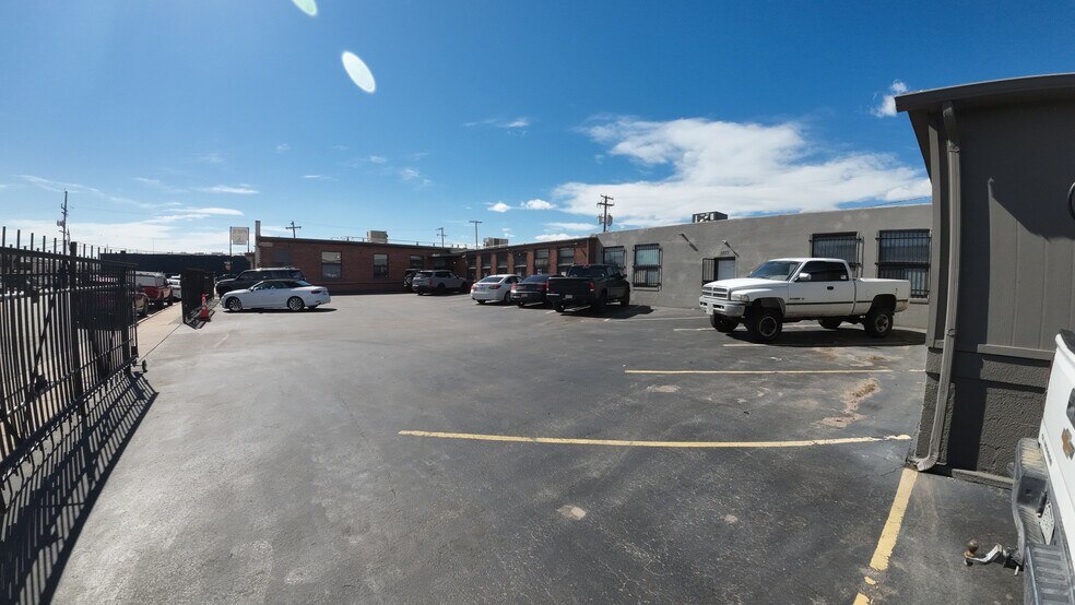 More Photos Of 1273 S Cherokee St, Denver Warehouse For Lease