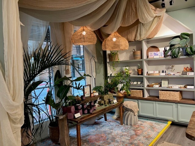 More Photos Of 73-79 S Market St, Charleston Storefront Retail Office For Lease