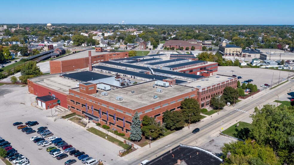 Primary Photo Of 1220 Mound Ave, Racine Self Storage For Lease
